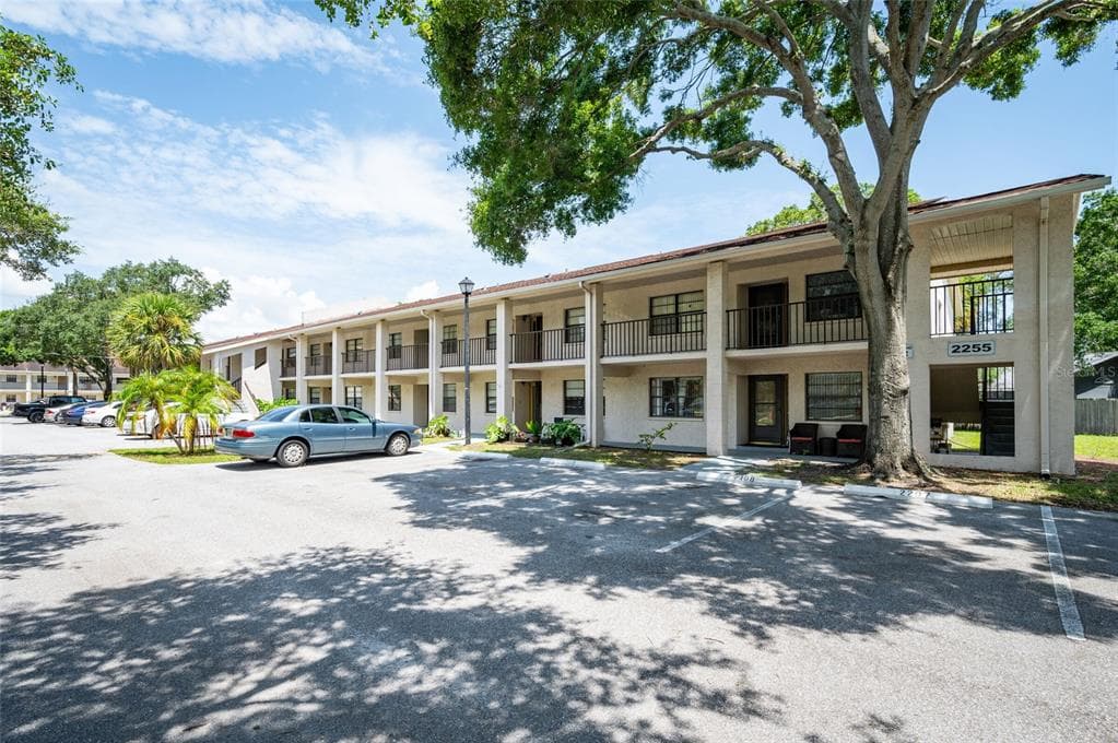2255 62ND AVENUE N UNIT 2108 ST PETERSBURG, FL 33702