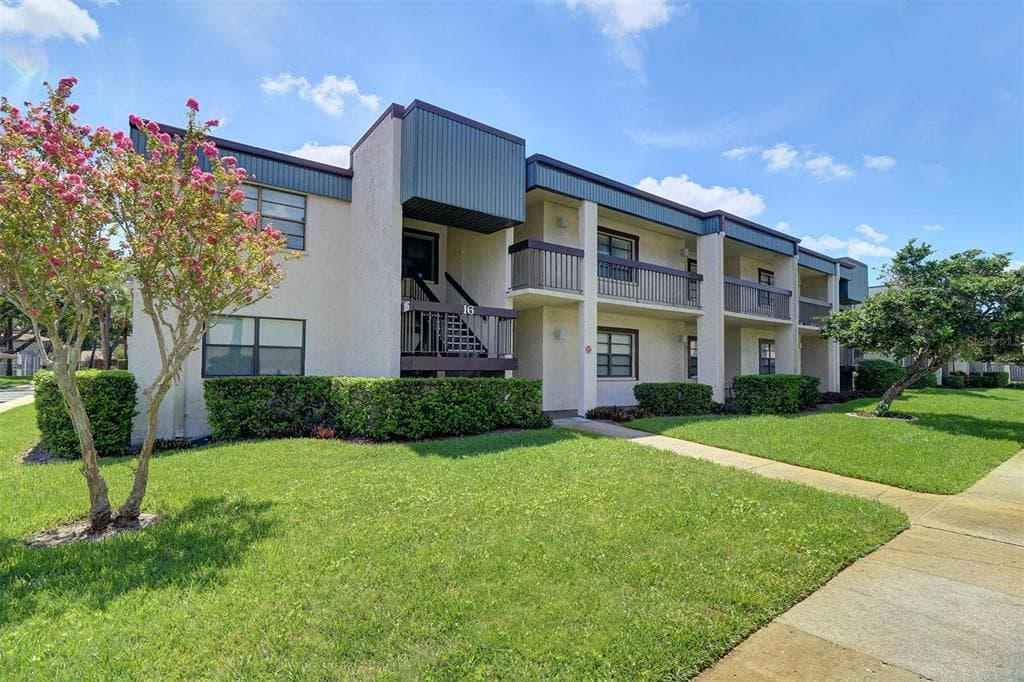 2400 WINDING CREEK BOULEVARD UNIT 16-202 CLEARWATER, FL 33761