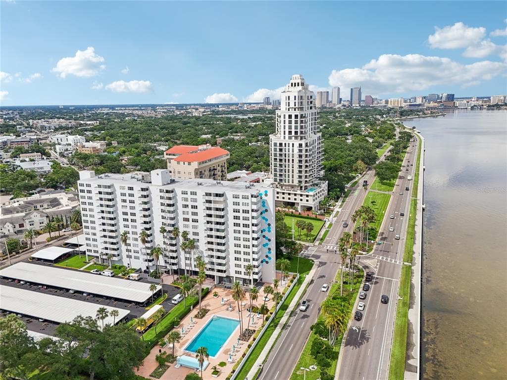 2401 BAYSHORE BOULEVARD UNIT 807 TAMPA, FL 33629