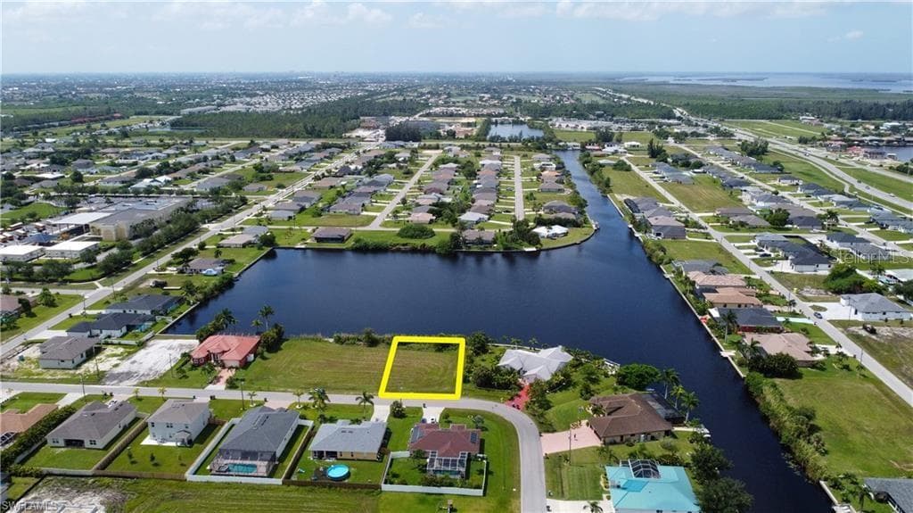 2926 SW 2ND LANE CAPE CORAL, FL 33991