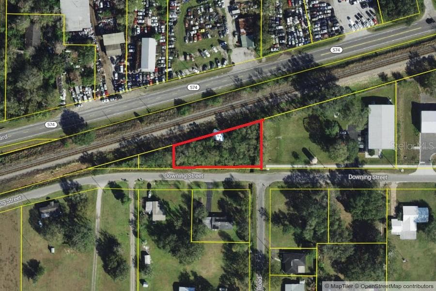 13930 DOWNING ST DOVER, FL 33527