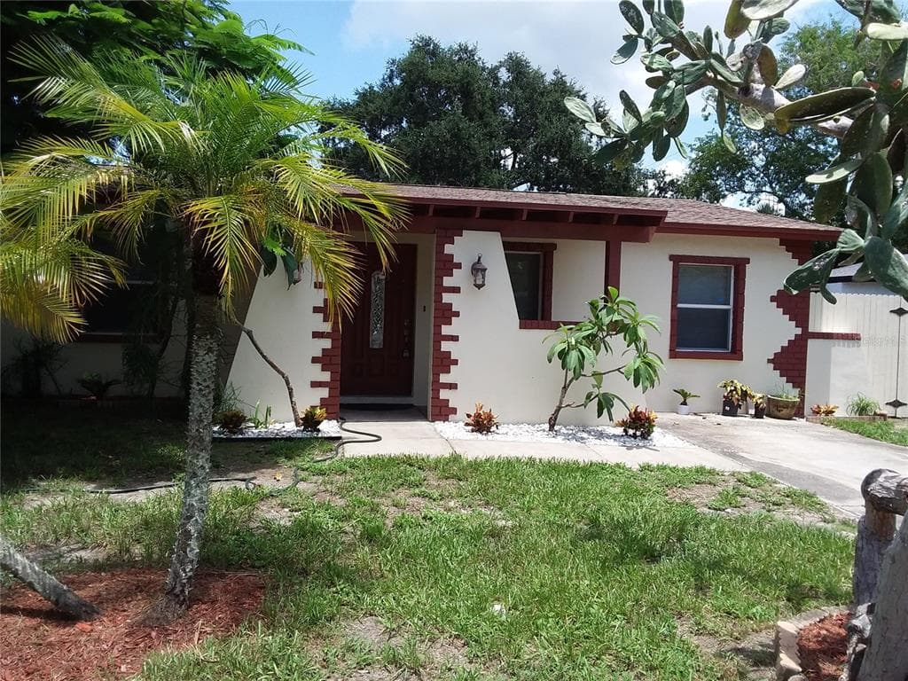4403 W LACKLAND PLACE TAMPA, FL 33616