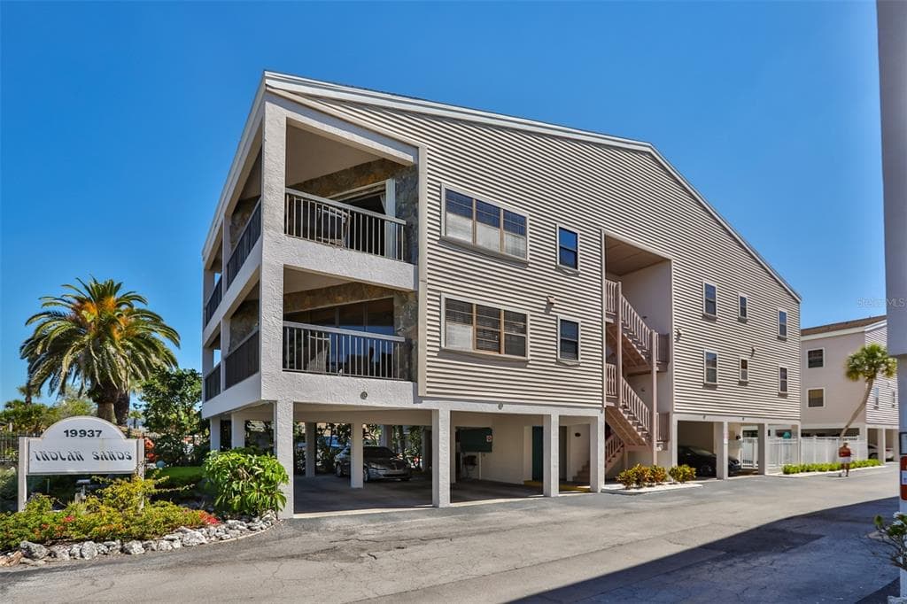 19937 GULF BOULEVARD UNIT C3 INDIAN SHORES, FL 33785