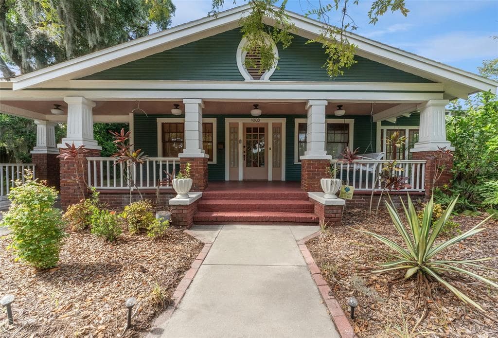 1003 E HANNA AVENUE TAMPA, FL 33604