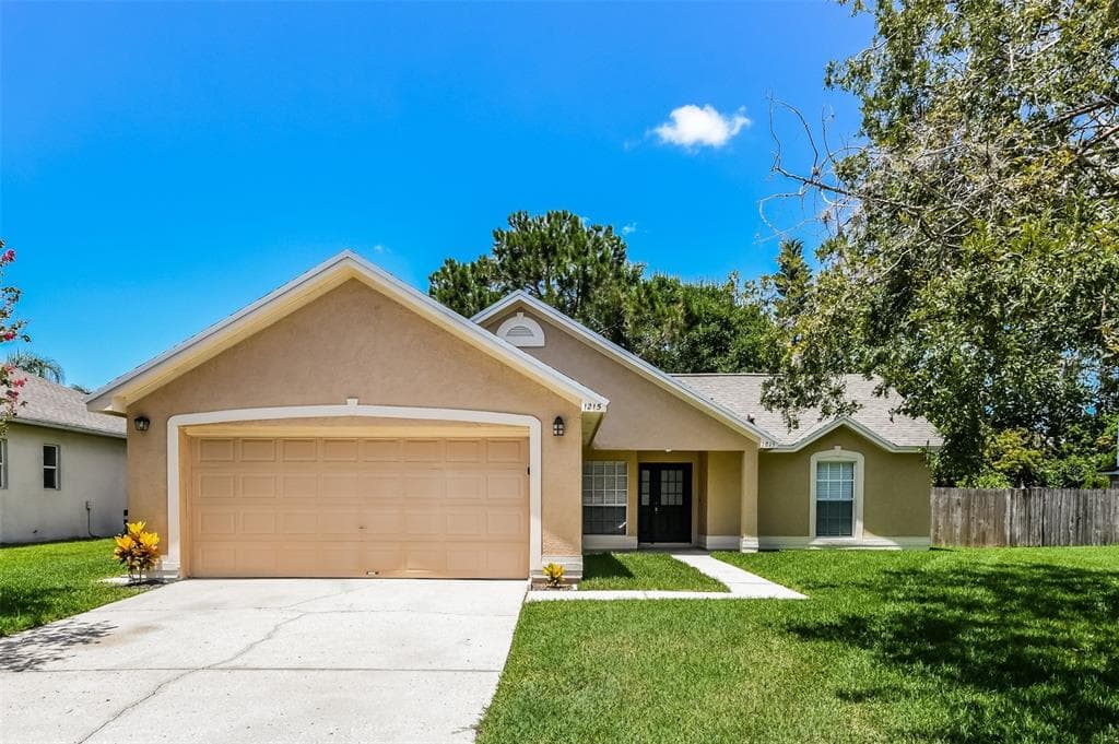 1215 BRADWELL DRIVE ORLANDO, FL 32837
