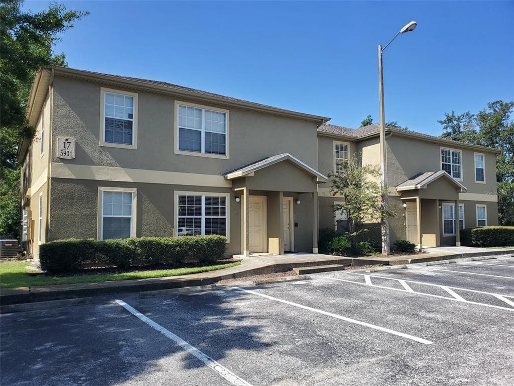 5901 BRICKLEBERRY LANE UNIT 101 ZEPHYRHILLS, FL 33541