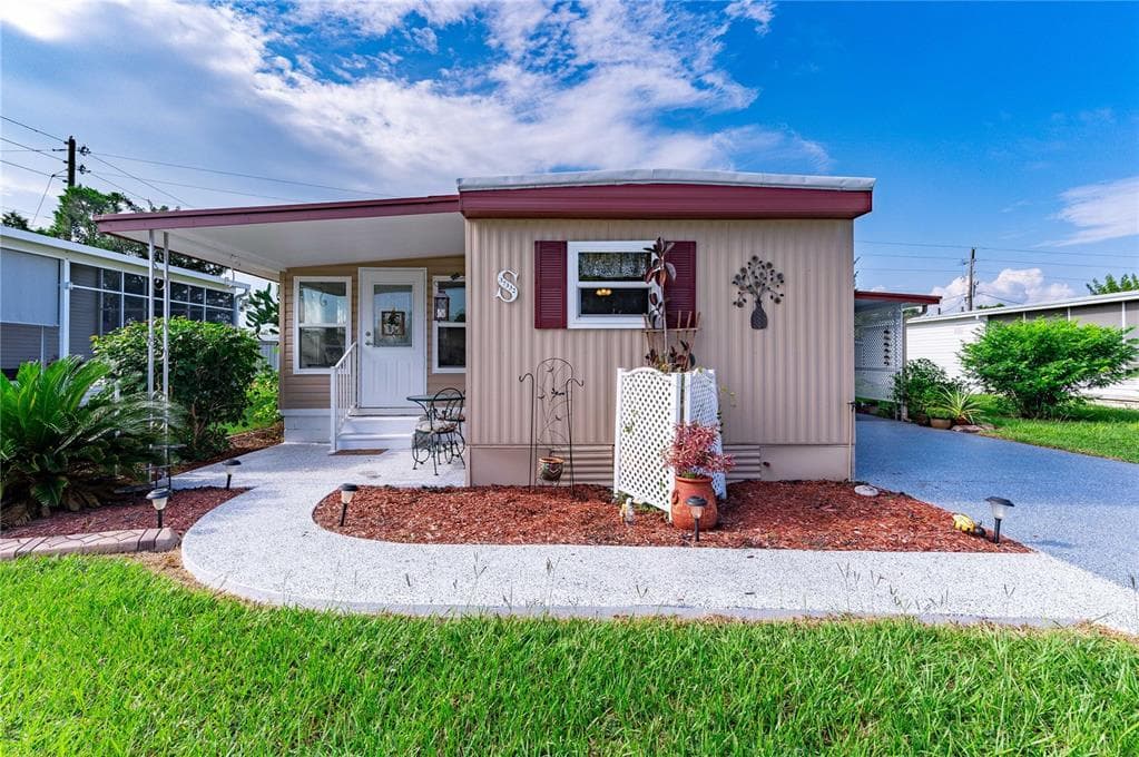 37332 8TH AVENUE ZEPHYRHILLS, FL 33542