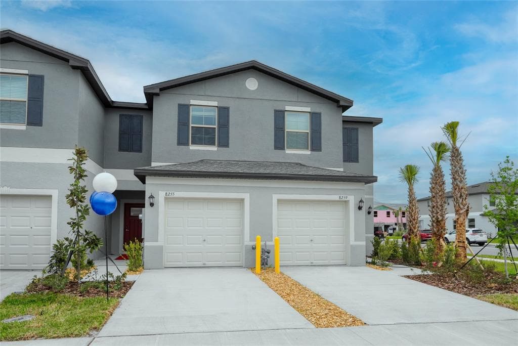 8255 CRESCENT OAKS DRIVE NEW PORT RICHEY, FL 34655