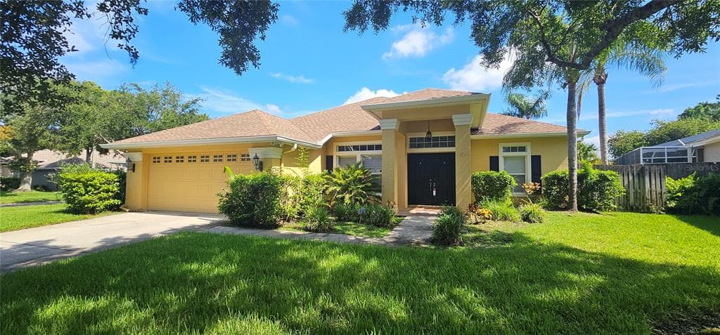 9915 WOODBAY DRIVE TAMPA, FL 33626