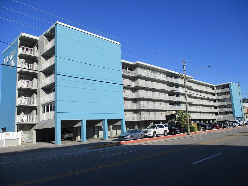 9980 GULF BOULEVARD UNIT 615 ST PETERSBURG, FL 33706