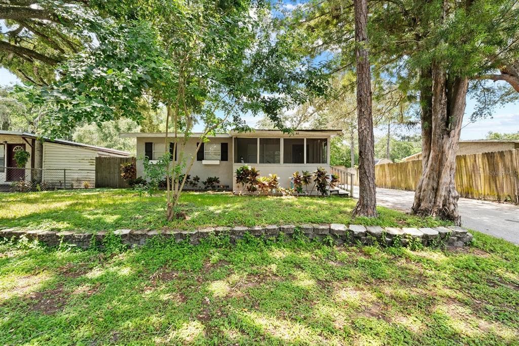14910 PINECREST ROAD TAMPA, FL 33613