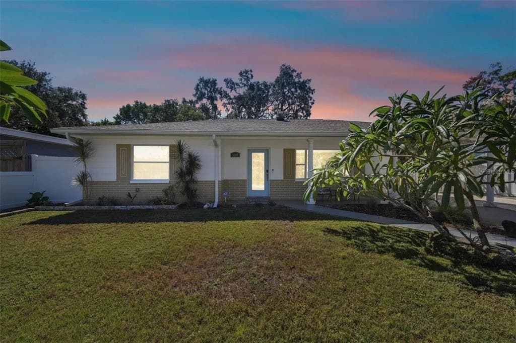 5100 48TH TERRACE N ST PETERSBURG, FL 33709