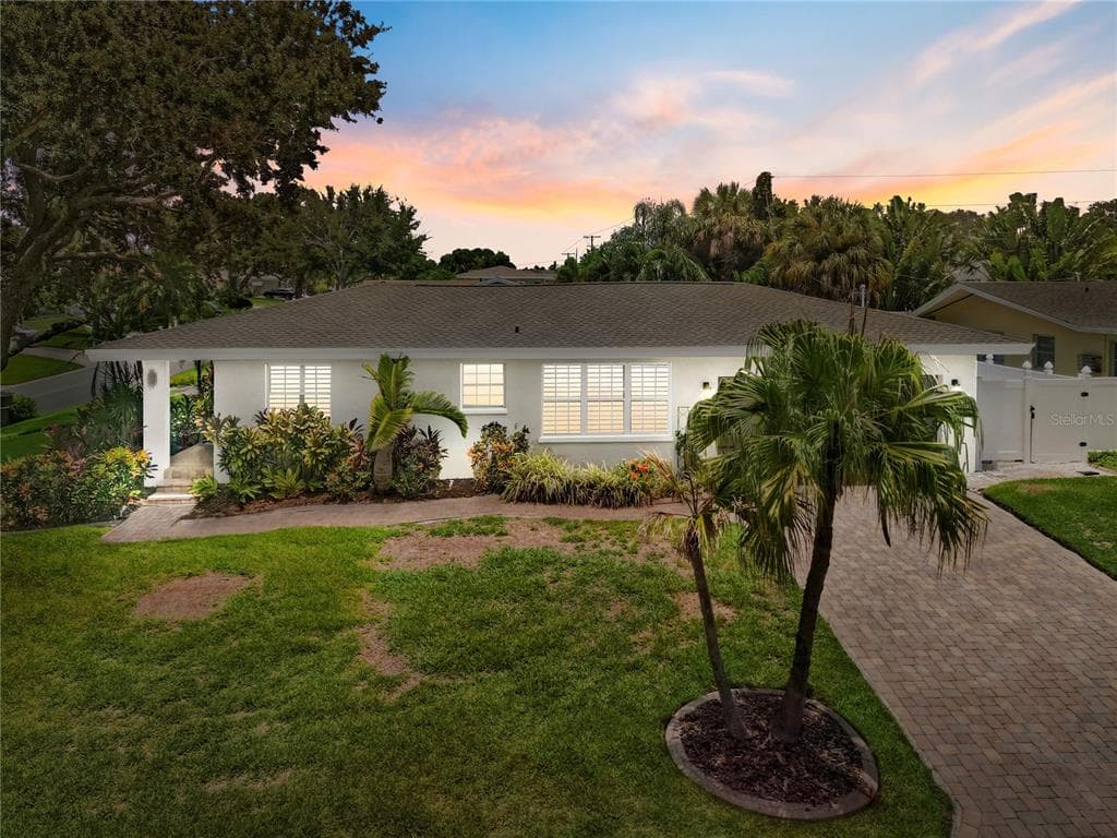3966 HIGH BLUFF DRIVE LARGO, FL 33770