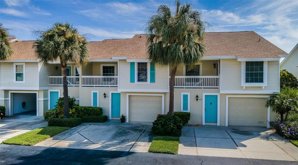 12313 SUN VISTA COURT W TREASURE ISLAND, FL 33706