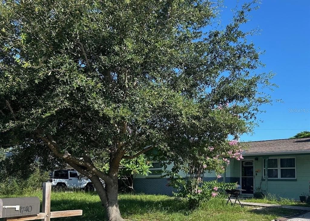 1740 THAMES STREET CLEARWATER, FL 33755