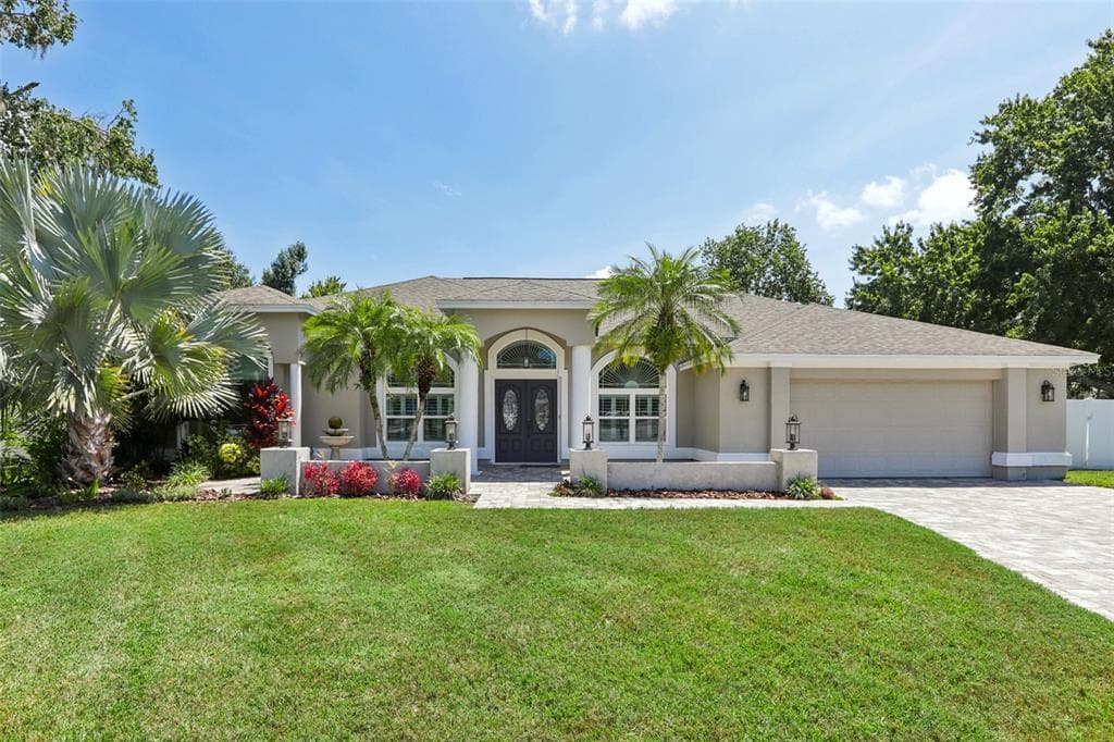 25045 BRISTLECONE COURT LAND O LAKES, FL 34639