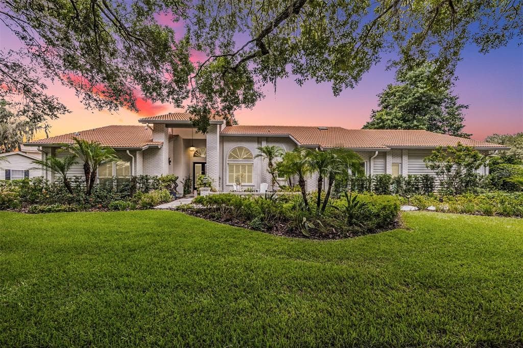 3561 SHORELINE CIRCLE PALM HARBOR, FL 34684
