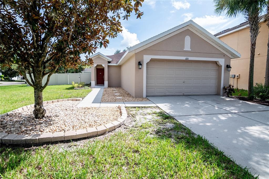 11211 WEMBLEY LANDING DRIVE LITHIA, FL 33547