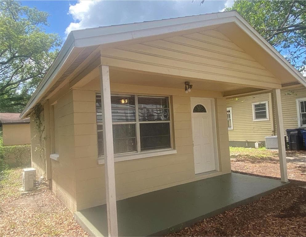 108 W HANNA AVENUE UNIT B TAMPA, FL 33604