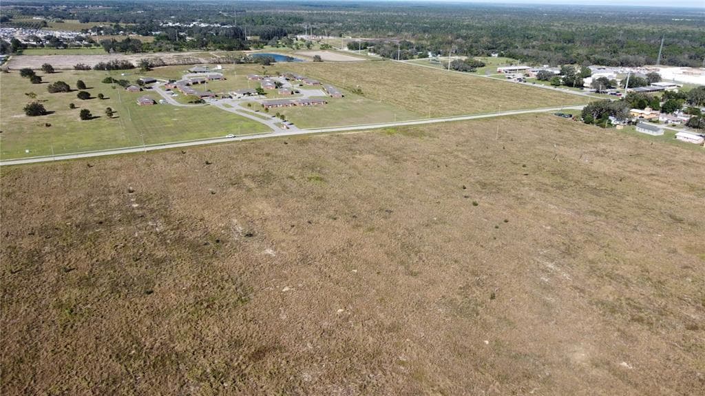 1615 EO DOUGLAS AVENUE SEBRING, FL 33870