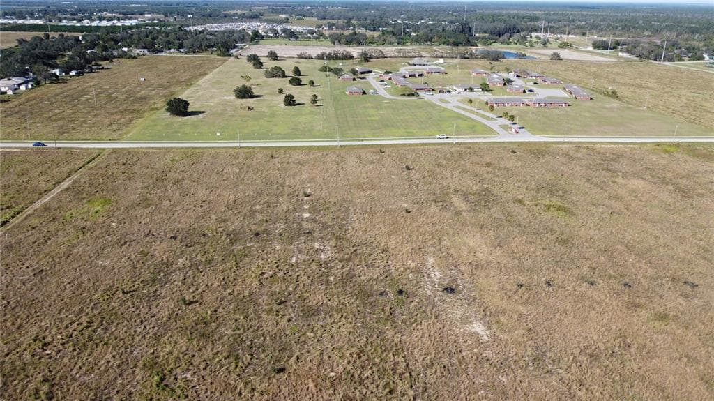 1405 EO DOUGLAS AVENUE SEBRING, FL 33870