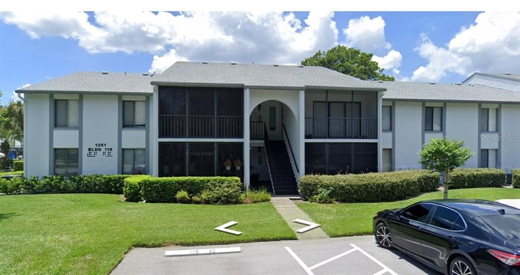 1261 PINE RIDGE CIRCLE W UNIT A2 TARPON SPRINGS, FL 34688