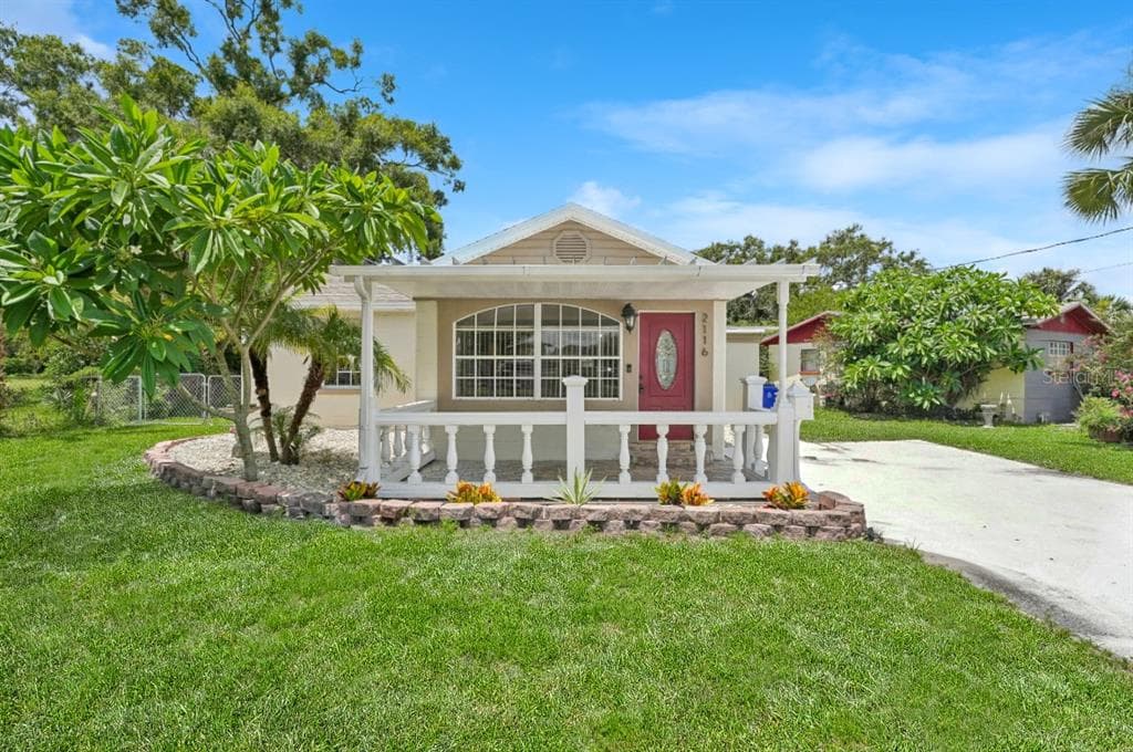 2116 BASSEDENA CIRCLE E LAKELAND, FL 33805