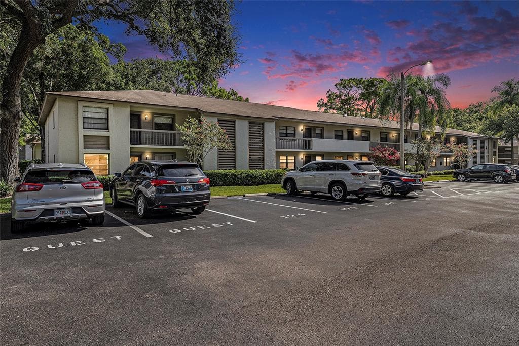 3046 EASTLAND BOULEVARD UNIT J101 CLEARWATER, FL 33761