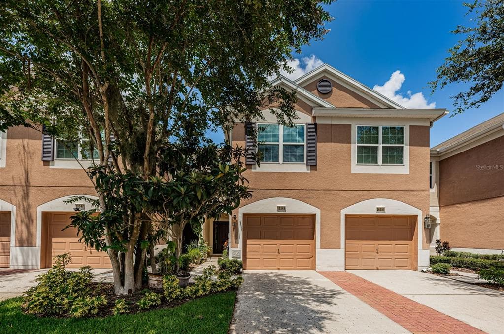 26549 CASTLEVIEW WAY WESLEY CHAPEL, FL 33544