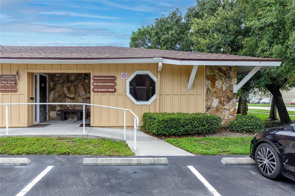 10225 ULMERTON ROAD UNIT 3A