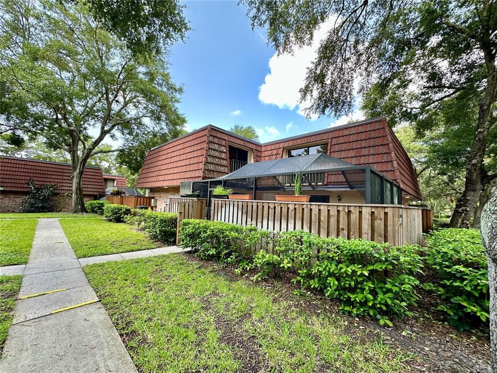 2706 4TH COURT PALM HARBOR, FL 34684