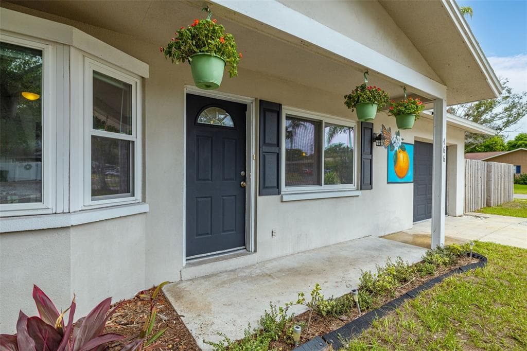 466 MARJON AVENUE DUNEDIN, FL 34698