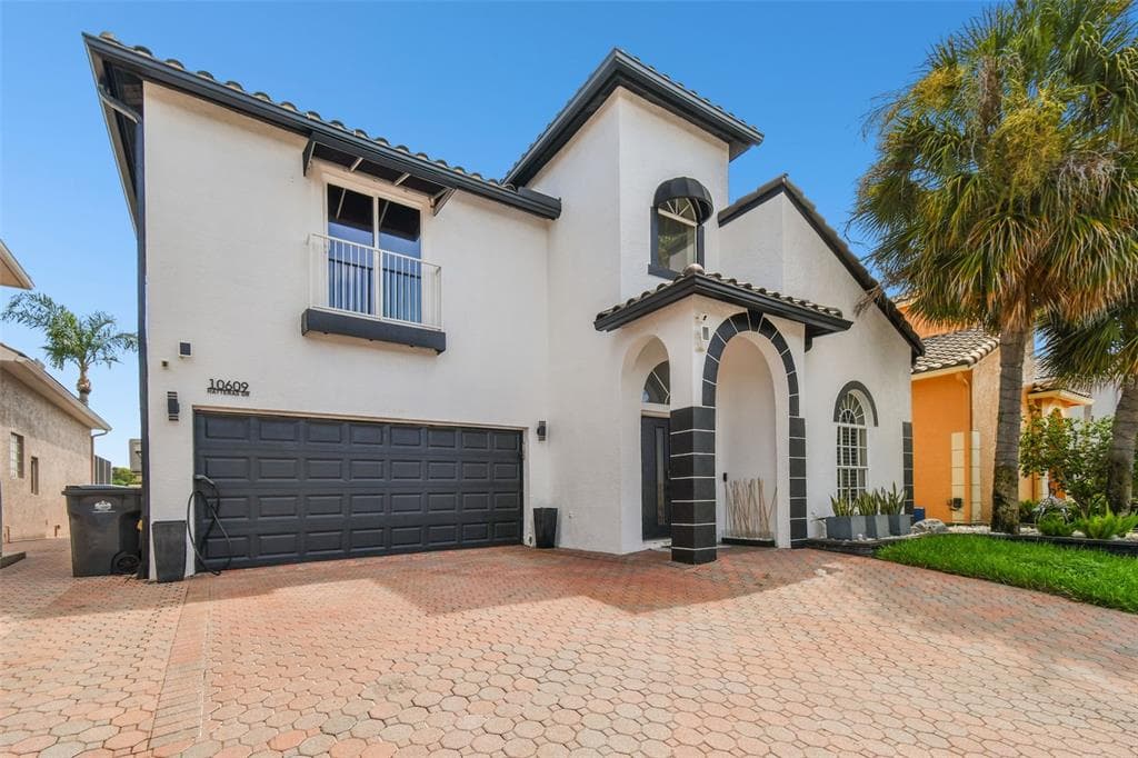 10609 HATTERAS DRIVE TAMPA, FL 33615