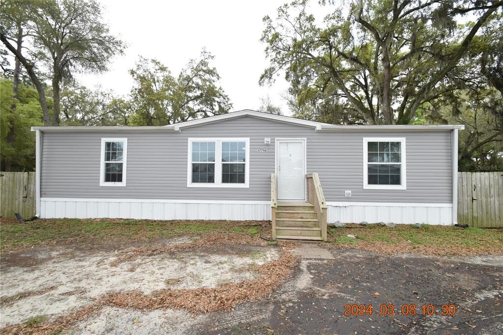 37746 DAUGHTERY ROAD ZEPHYRHILLS, FL 33541