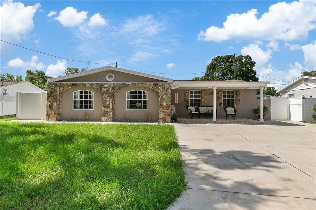 2602 LORRAINE STREET TAMPA, FL 33614