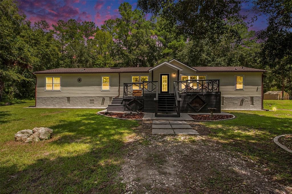 17039 N HIGHWAY 329 REDDICK, FL 32686