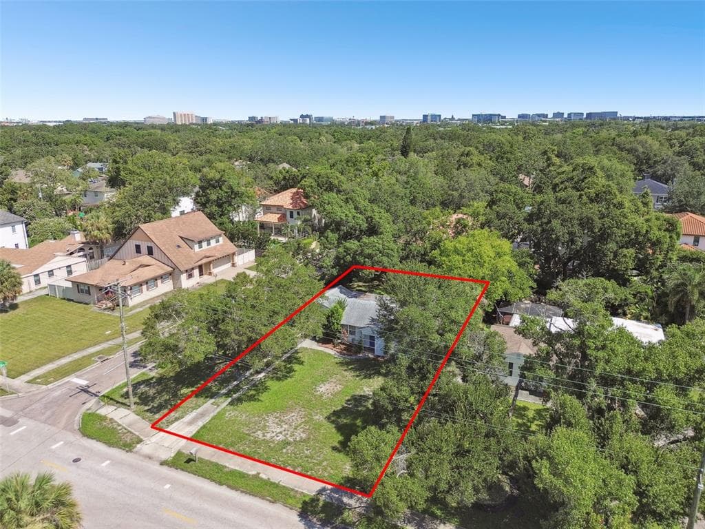 4015 W SWANN AVENUE TAMPA, FL 33609