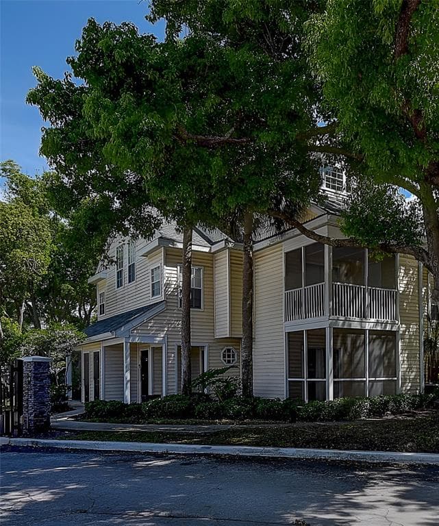 3325 HAVILAND COURT UNIT 101 PALM HARBOR, FL 34684
