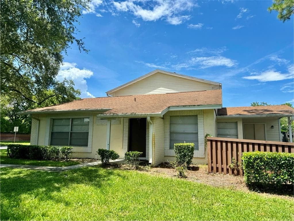 14607 PINE GLEN CIRCLE LUTZ, FL 33559