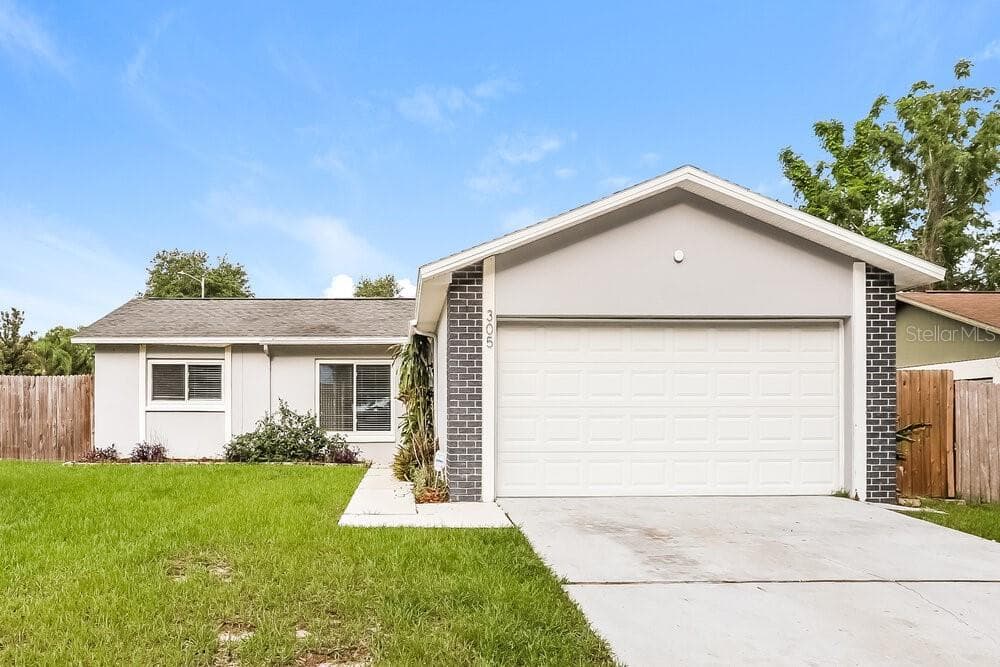 305 SILVER HILL DRIVE VALRICO, FL 33594