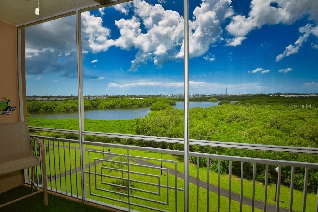 7194 KEY HAVEN ROAD UNIT 504 SEMINOLE, FL 33777