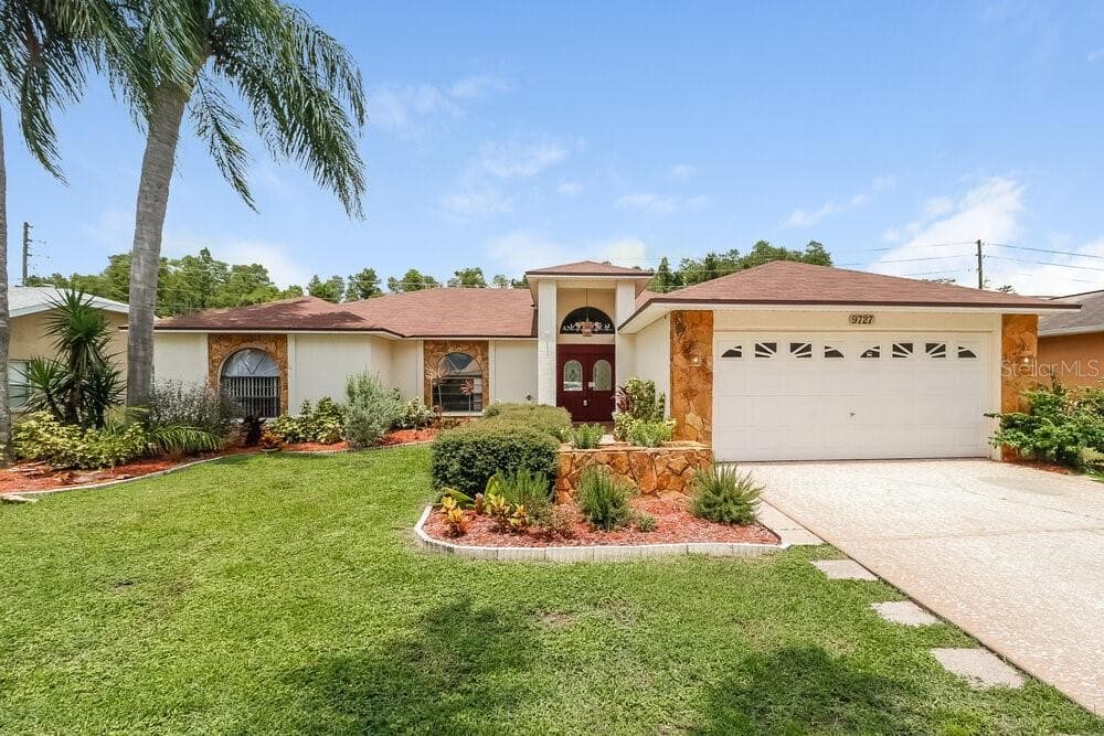9727 LOMALINDA COURT NEW PORT RICHEY, FL 34655