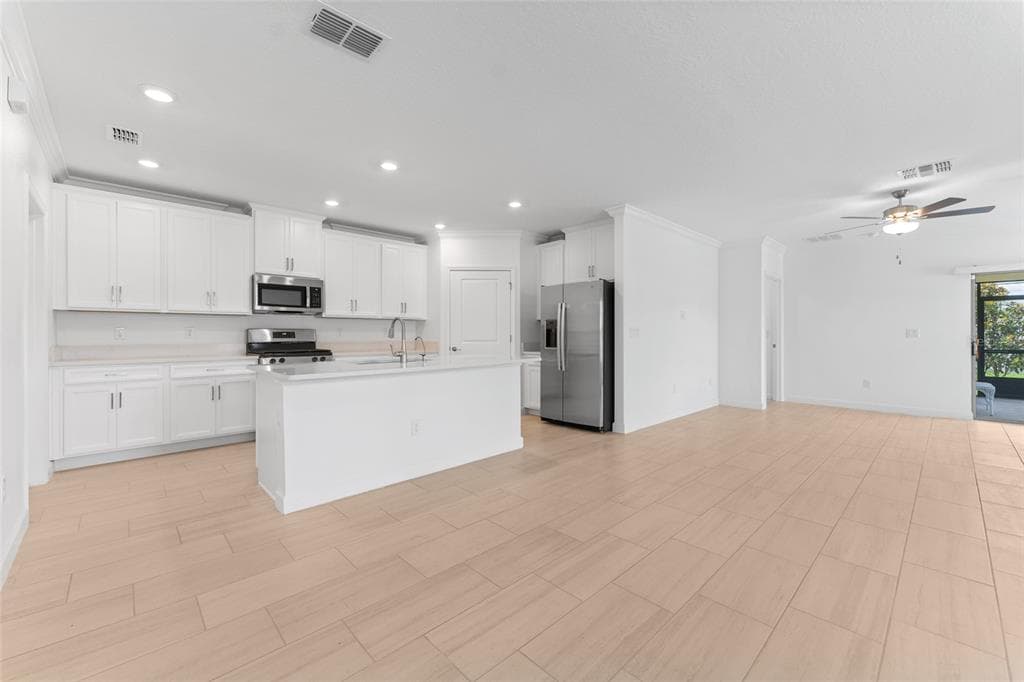 17558 HOLLY WELL AVENUE WIMAUMA, FL 33598