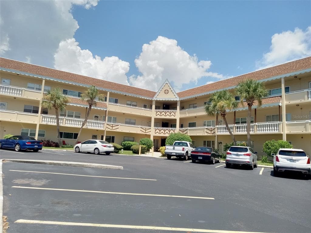 2041 AUSTRALIA WAY W UNIT 25 CLEARWATER, FL 33763