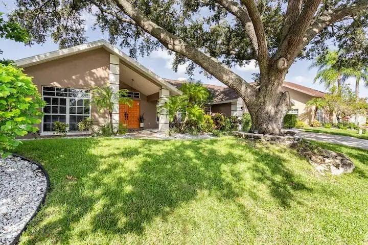 4712 SPRING MEADOW LANE SARASOTA, FL 34233