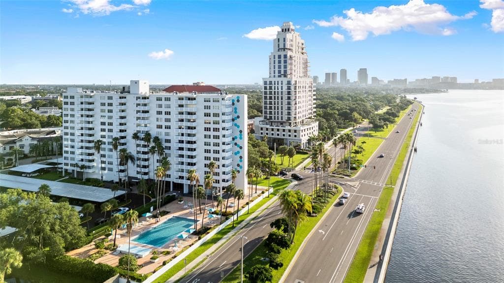 2401 BAYSHORE BOULEVARD UNIT 1008 TAMPA, FL 33629