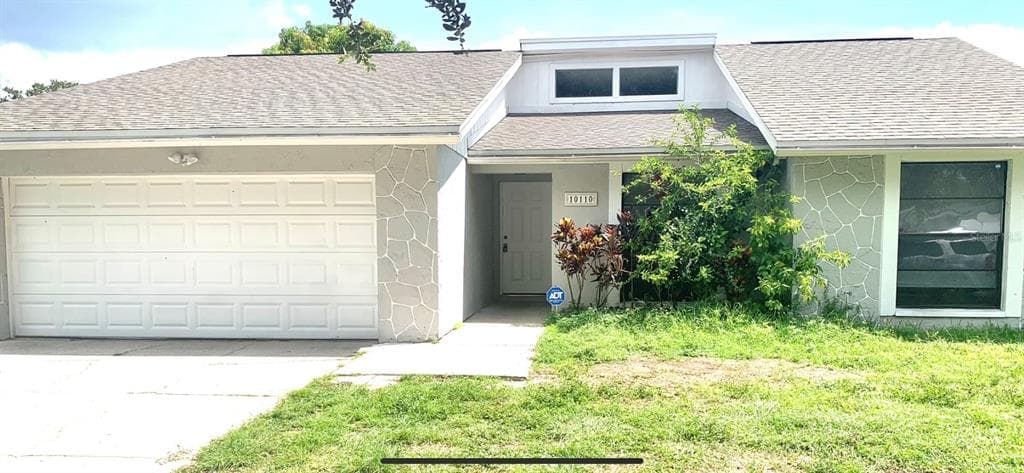 10110 BRIARWICK COURT TAMPA, FL 33615