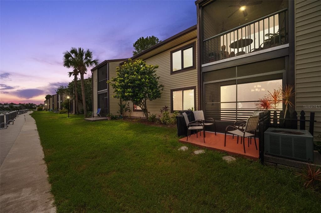 349 MOORINGS COVE DRIVE TARPON SPRINGS, FL 34689