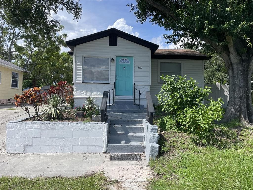 2717 W CHERRY STREET TAMPA, FL 33607