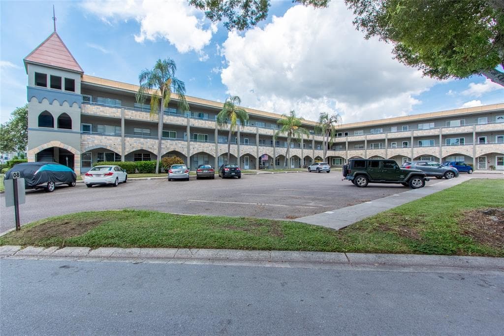 2462 BRAZILIA DRIVE UNIT 38 CLEARWATER, FL 33763